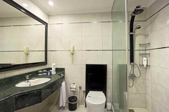 هتل ماریتیم پین بیچ نمای سرویس حمام