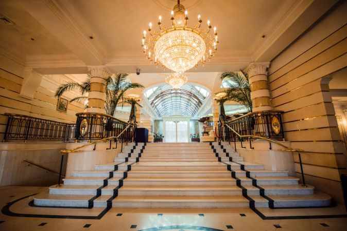 هتل امباسادور نمای ورودی لابی