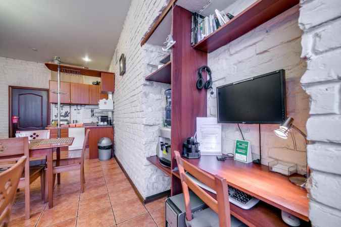 هتل پارک لان این نمای میز مطالعه