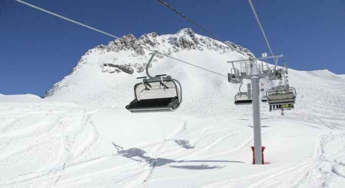 هتل گورکی پلازا نمای بالابر اسکی