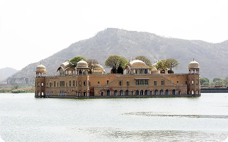 آدرس کاخ شناور جال محل هند