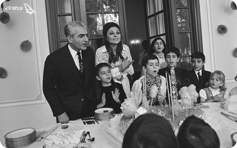 عکس های شاه و فرح در کاخ سعد آباد