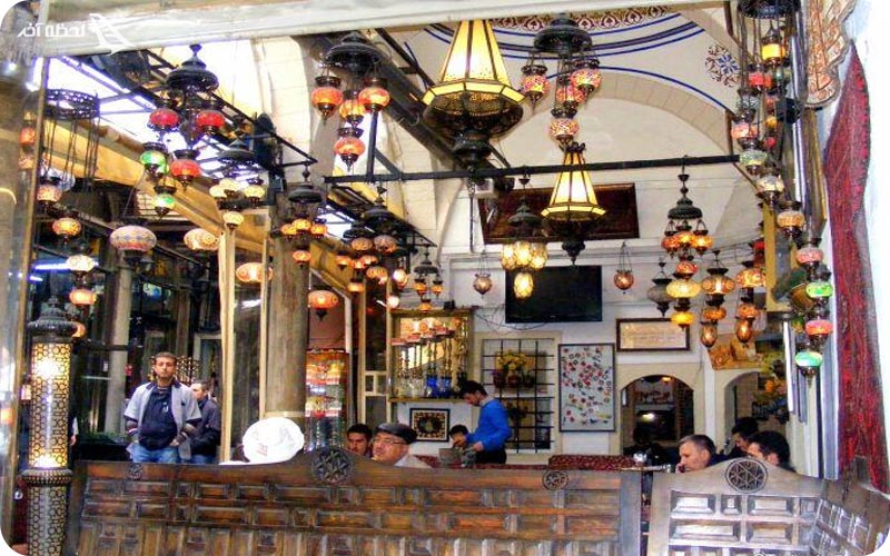 صندلی ها و پذیرایی در شورلولو علی پاشا