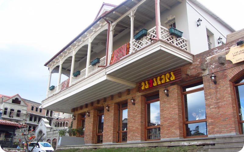 رستوران ماچاخلا