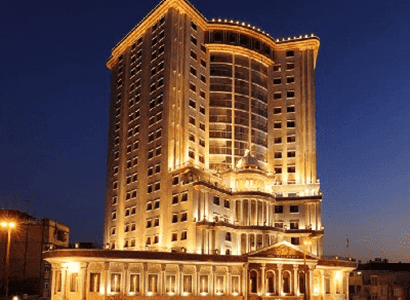 قصر بین الملل