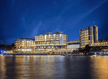 Charisma De Luxe Charisma De Luxe