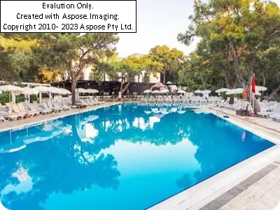 Perre Art Hotel Resort