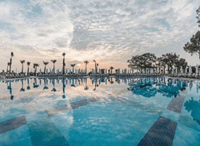 Nirvana Lagoon Luxury