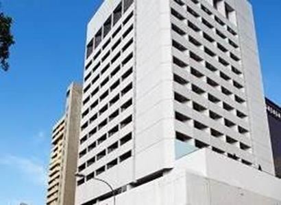 Royal at Queens Royal at Queens