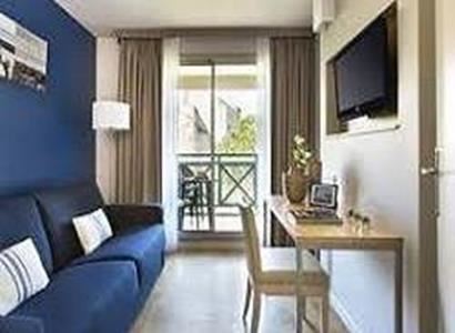 Maku Studio Apartments