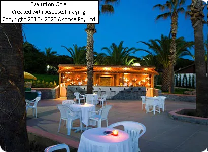 کافی شاپ فضای باز هتل