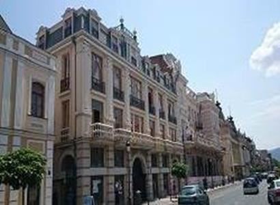 Apartment with Garden Apartment with Garden