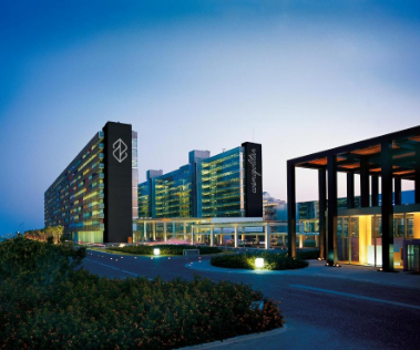 Nirvana Cosmopolitan