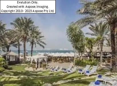 هتل Hilton Creek دبی نمای فضای سبز