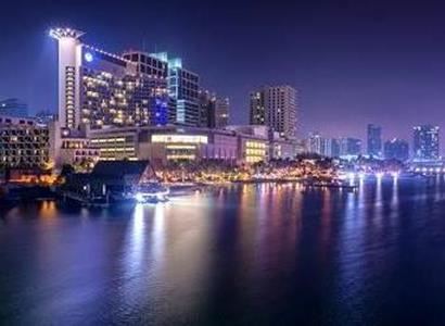 Beach Rotana Beach Rotana