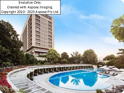 حیاط Hilton Istanbul bosphorus