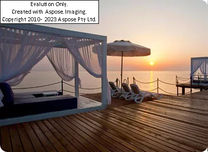 الاچیق ساحلی هتل