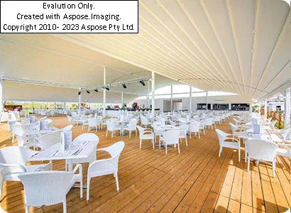 محیط باز هتل