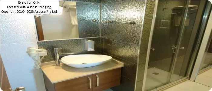 The Corner Park hotel