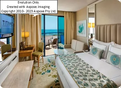 Hotelتیتانیک بیچ لارا