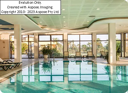 استخر سرپوشیده هتل Aquaworld