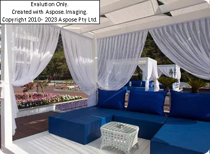 نشیمن بیرونی هتل