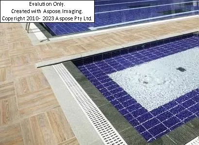 استخر هتل تایتانیک بیزینس گلدن هورن