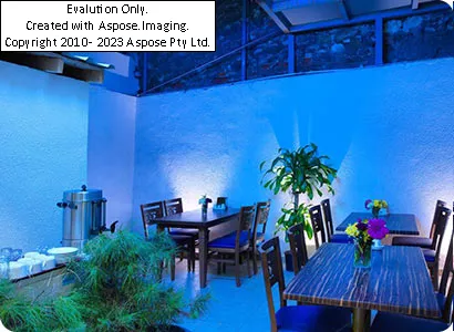 رستوران هتل Monarch