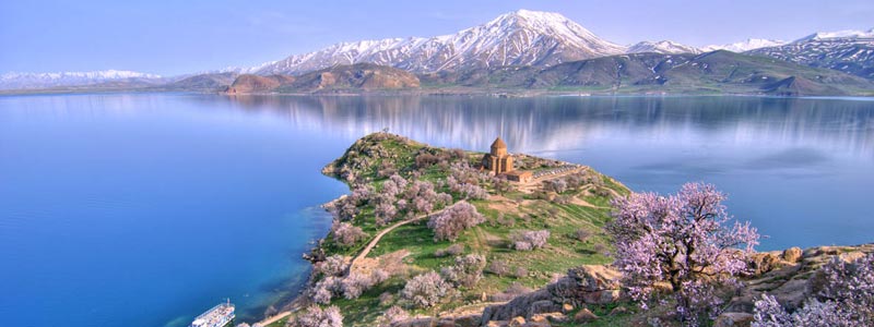 تور وان از خوی